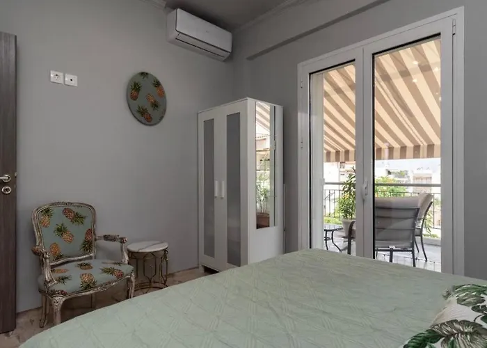 Artistic Apt In Vibrant Gazi With Large Terrace By Ghh