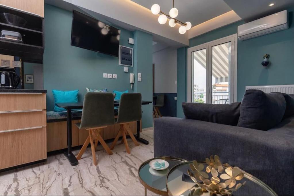 Artistic In Vibrant Gazi With Large Terrace By Ghh Apartment